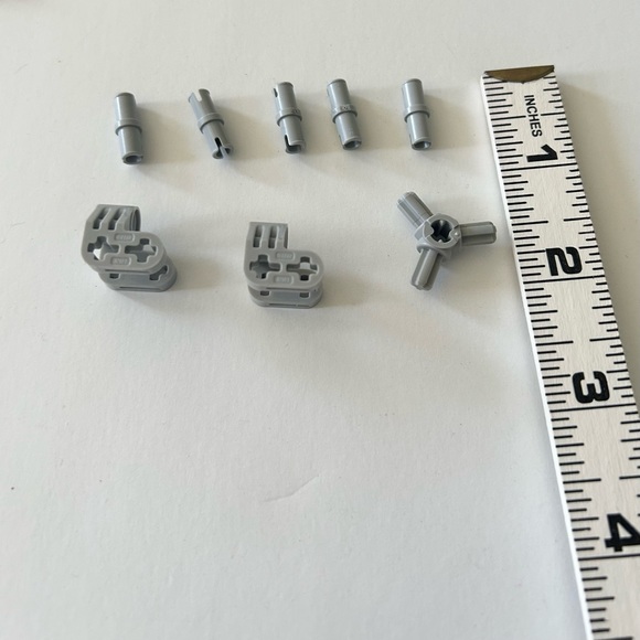 LEGO MINDSTORMS EV3 31313 Gray Mixed Replacement Parts - Picture 2 of 3